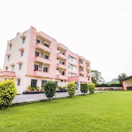 Hotel Capital O 60233 Brij Ki Rasoi Deluxe Lucknow Exterior foto